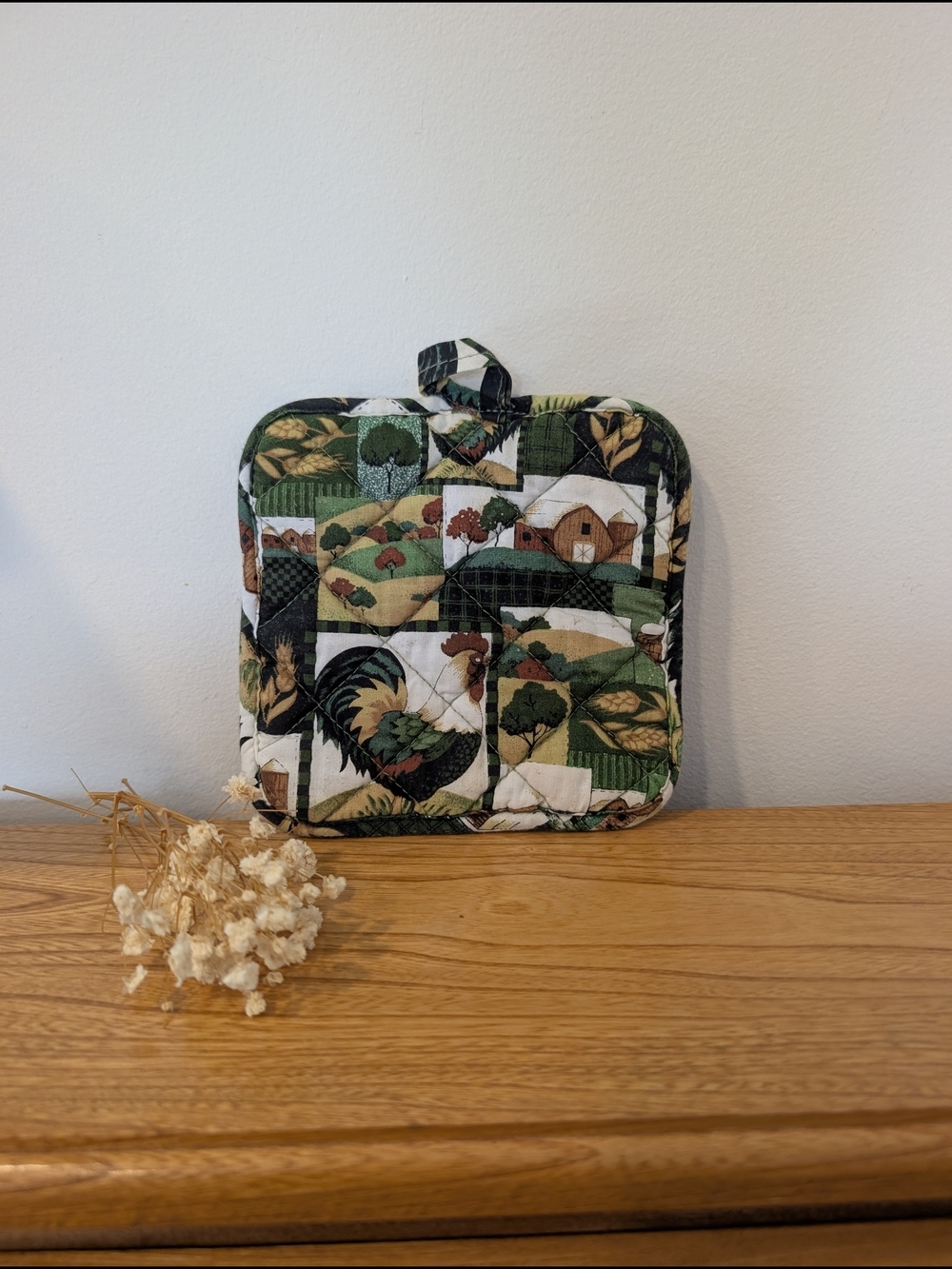 Vintage Farmhouse Quilted Rooster Potholder / Hot Pad